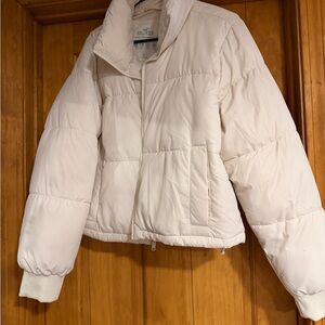 Hollister Women's Cream Puffer Jacket